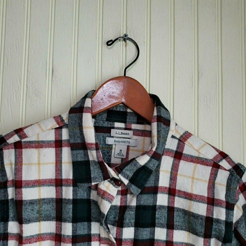L.L. Bean Shirt Mens Medium White Plaid Flannel‎ Long Sleeve Relaxed Fit Casual
